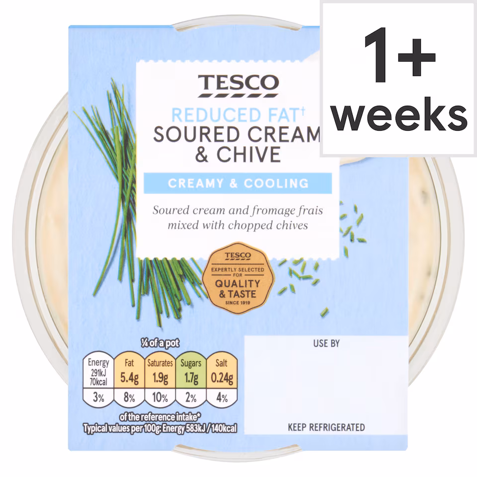 Tesco Reduced Fat Sour Cream & Chive Dip 200G