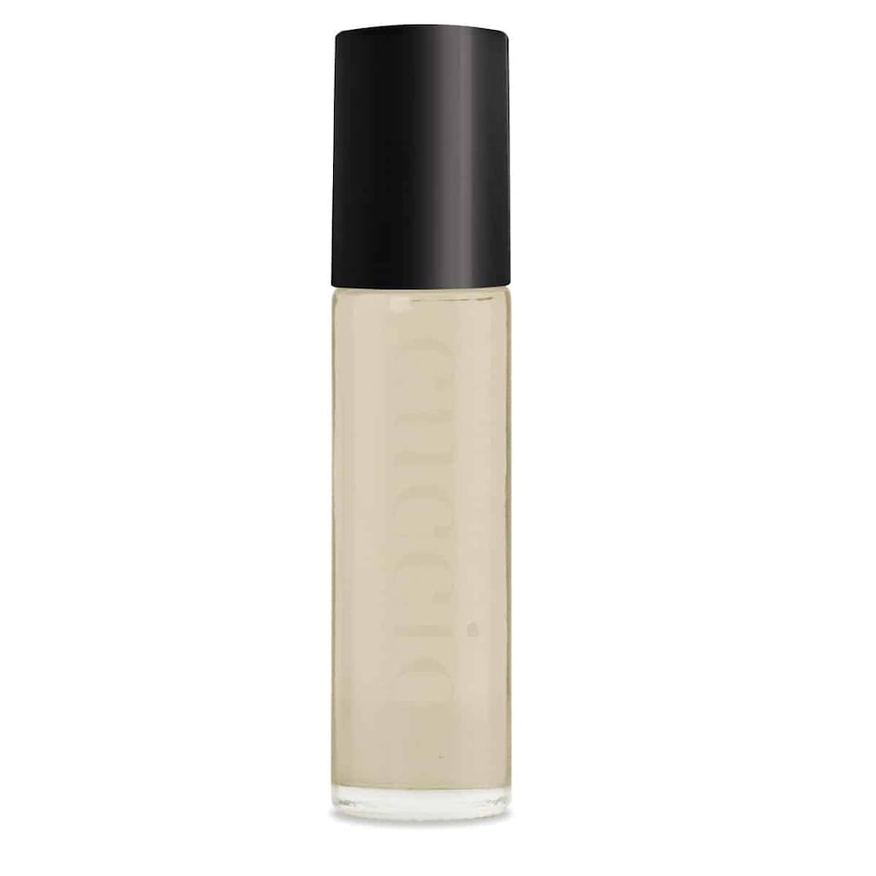 Cuccio Naturale Revitalising Cuticle Oil Roll On - Vanilla Bean & Sugar 10ml