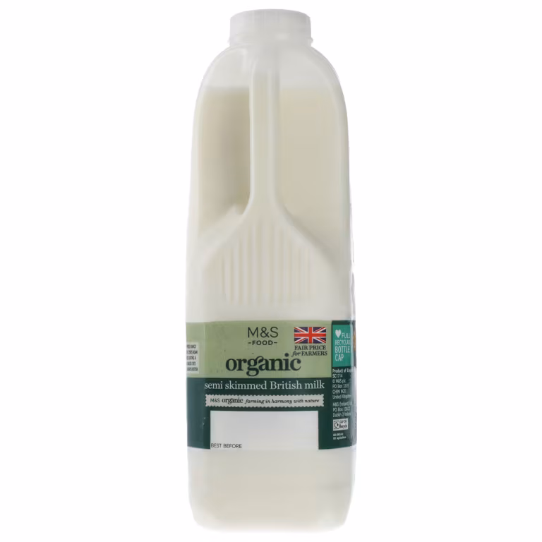 M&S Organic Fresh Semi-Skimmed Milk