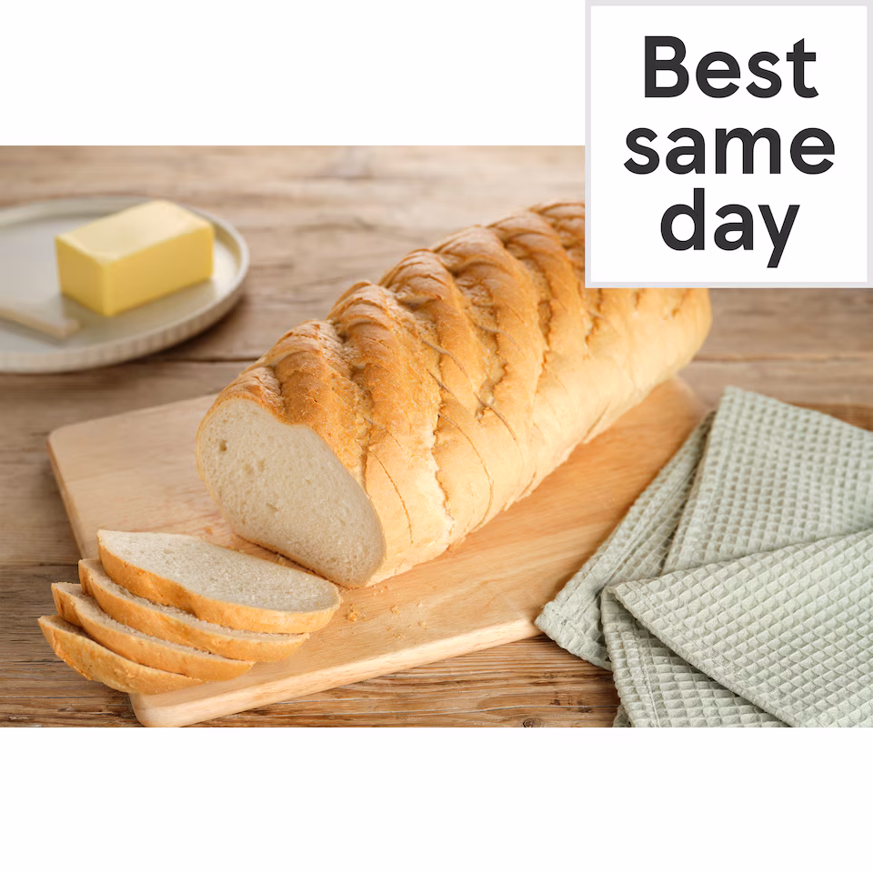 Tesco Crusty White Bloomer Sliced 800G
