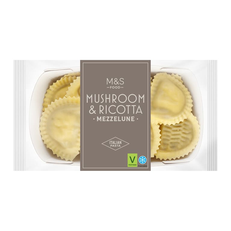 M&S Italian Ricotta, Porcini and Truffle Mezzelune<br />