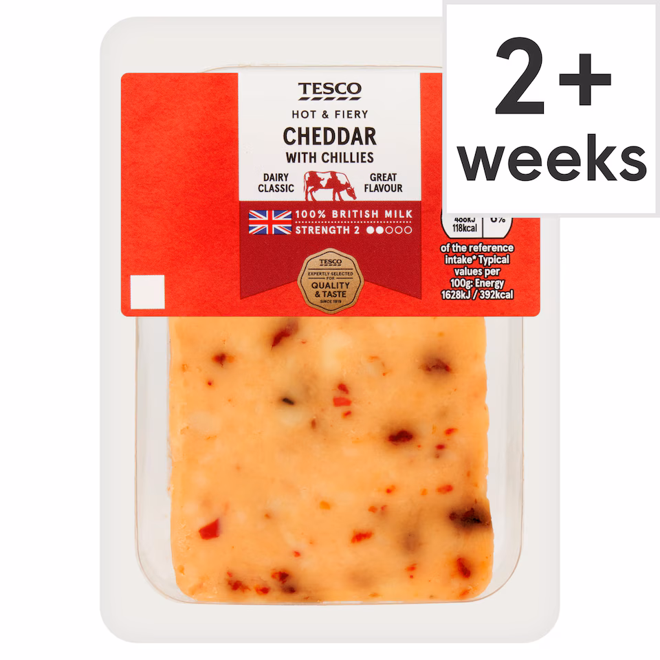 Tesco Cheddar With Chillies 200 G