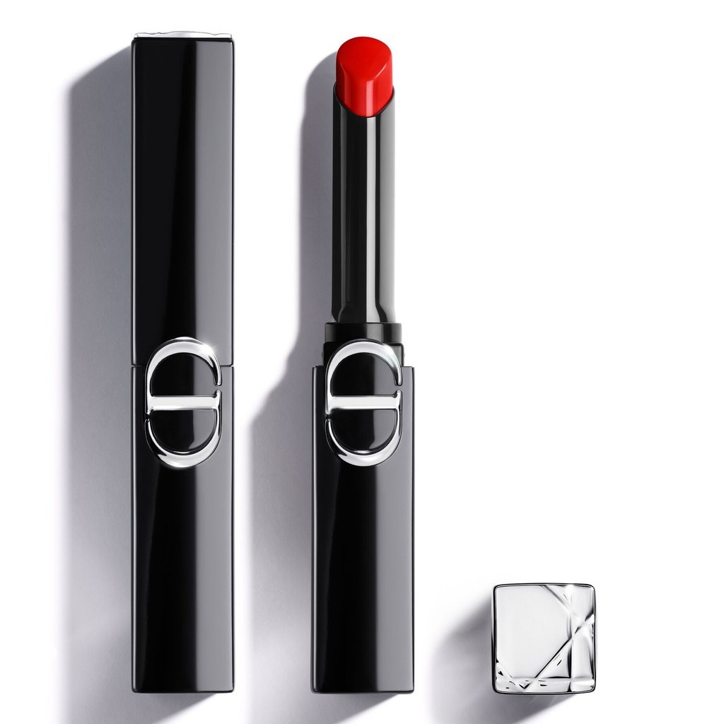 Rouge Dior On Stage Ultra Longwear Lipstick with a Shine Finish 999
