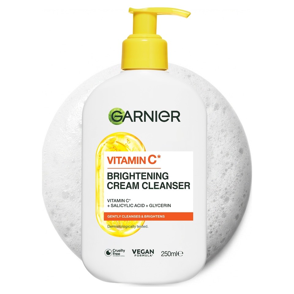 Garnier Skinactive Brightening Vitamin C Cream Cleanser 250ml