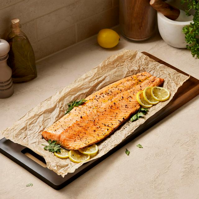 Sainsbury's Boneless Plain Side of Salmon 1kg