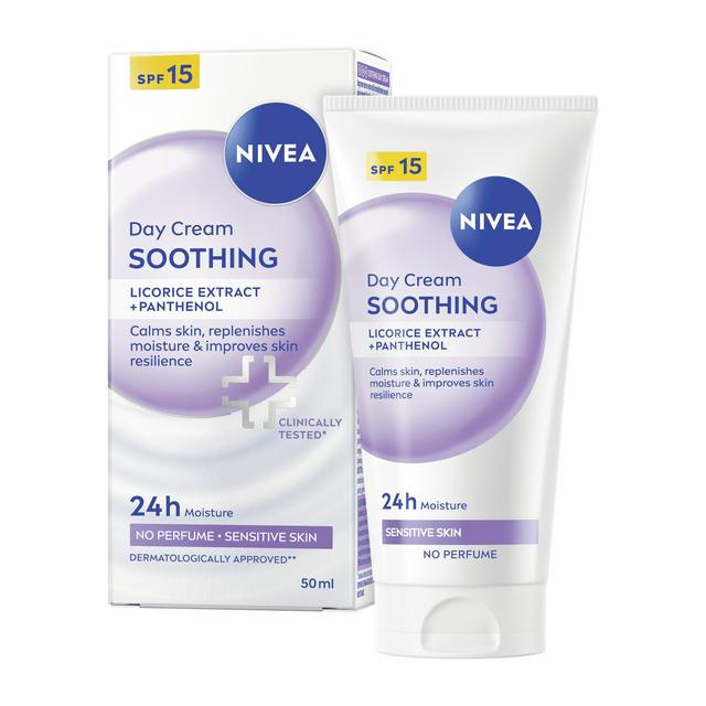 Nivea Day Cream Moisturiser for Sensitive Skin SPF15 50ml