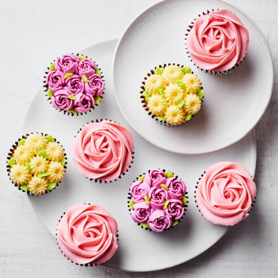8 Floral Cupcakes