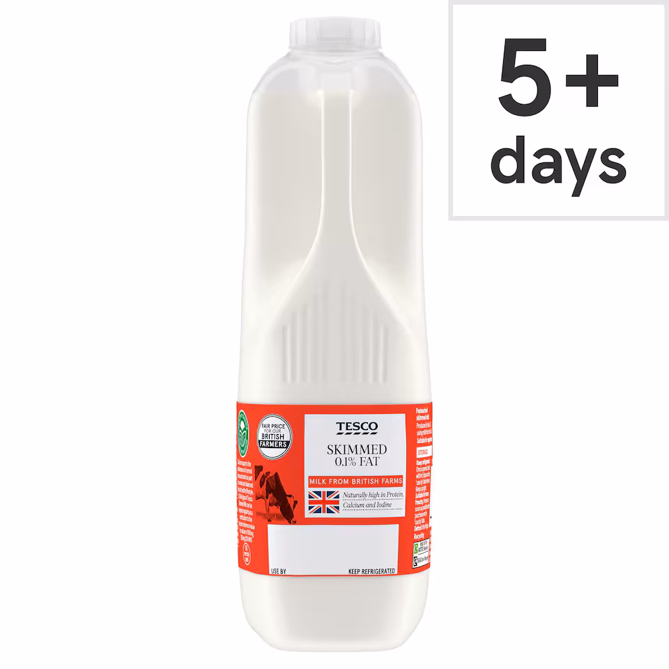 Tesco British Skimmed Milk 1.136L, 2 Pints