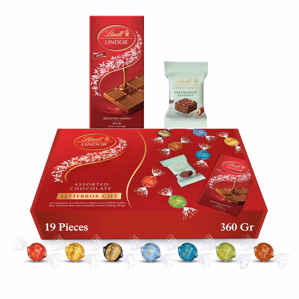 Lindt Letterbox Chocolate Hamper - 360g (19-Piece Set) - Assorted Chocolate Bars Truffles & Wafers, Lindor Chocolates Gift Box, Birthday Gifts for Women and Men, Thank You or Christmas Gifts