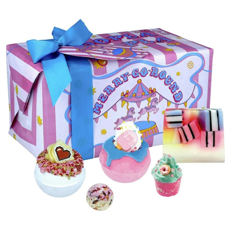 Bomb Cosmetics Cotton Candy Dreams Bath Gift Set