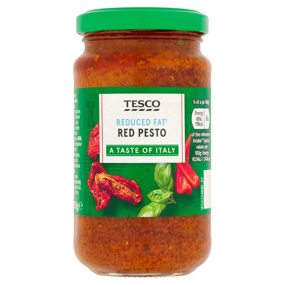 Tesco Reduced Fat Red Pesto 190G