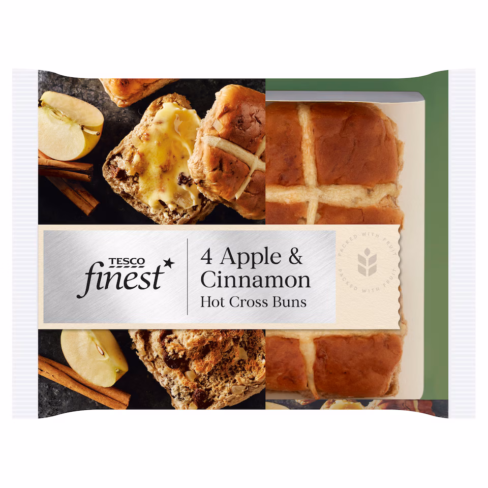 Tesco Finest Apple & Cinnamon Hot Cross Buns 4 Pack