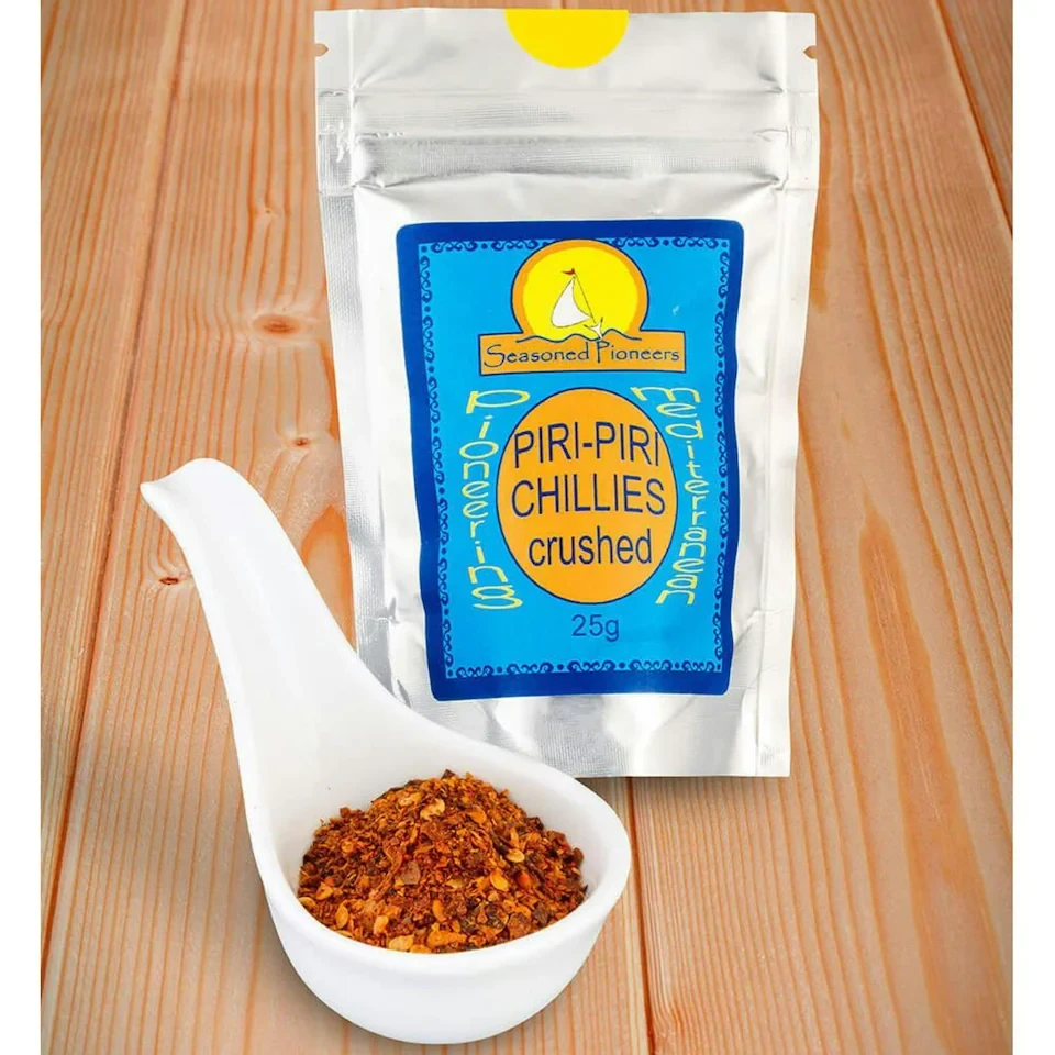 Seasoned Pioneers Piri Piri Chillies Crushed 25g