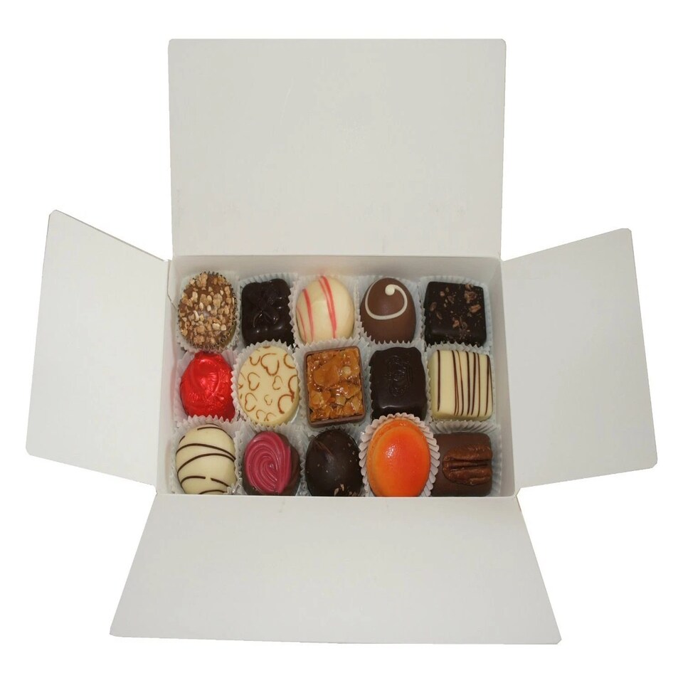 The Chocolate Source Assorted Belgian Chocolate gift box 950g