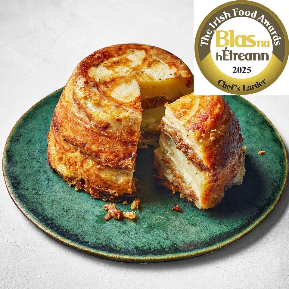 64. Tesco Finest Chef’s Collection Potato & Three Cheese Pavé with Caramelised Onions 620g (Serves 4)