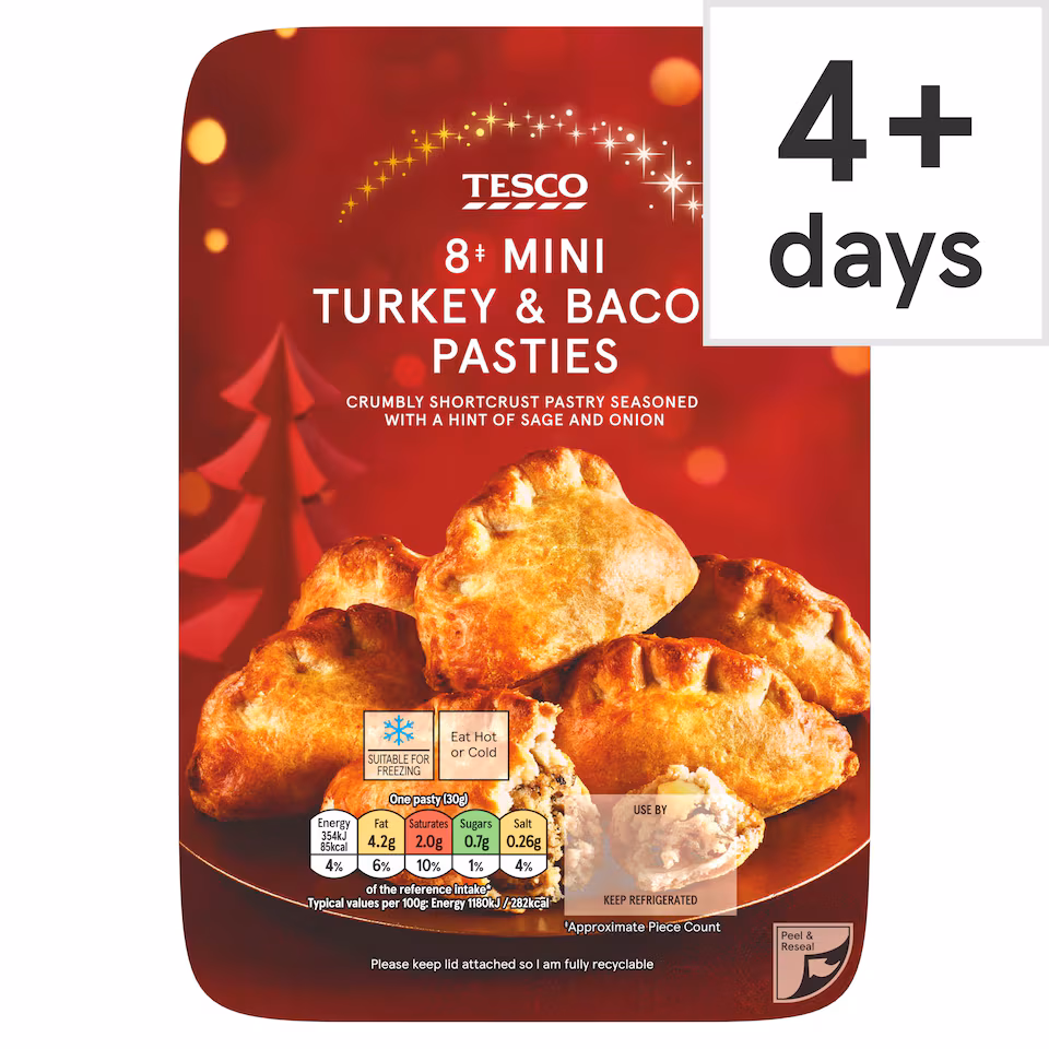 Tesco 8 Mini Turkey & Bacon Festive Pasties 240g
