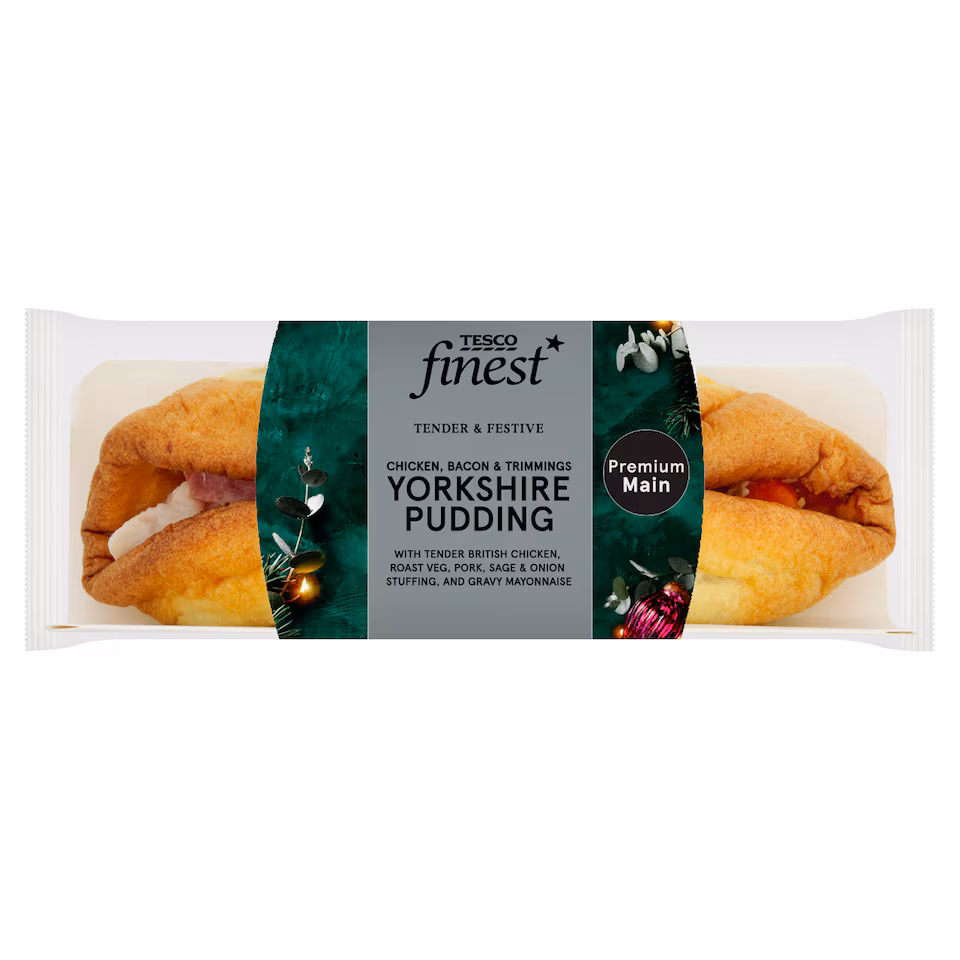 Tesco Finest Chicken, Bacon & Trimmings Yorkshire Pudding