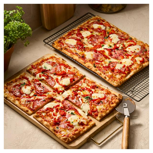 Sainsbury's Napoli Salami, Mozzarella & Hot Honey Thin & Crispy Pizza, Taste the Difference x2 1120g