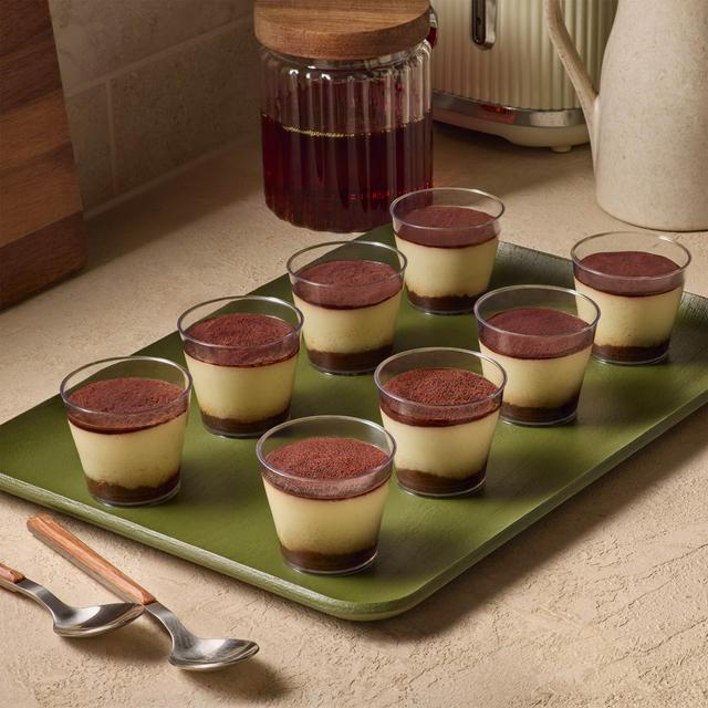 Sainsbury's Layered Dessert with Sponge, Taste the Difference 8 x 40g