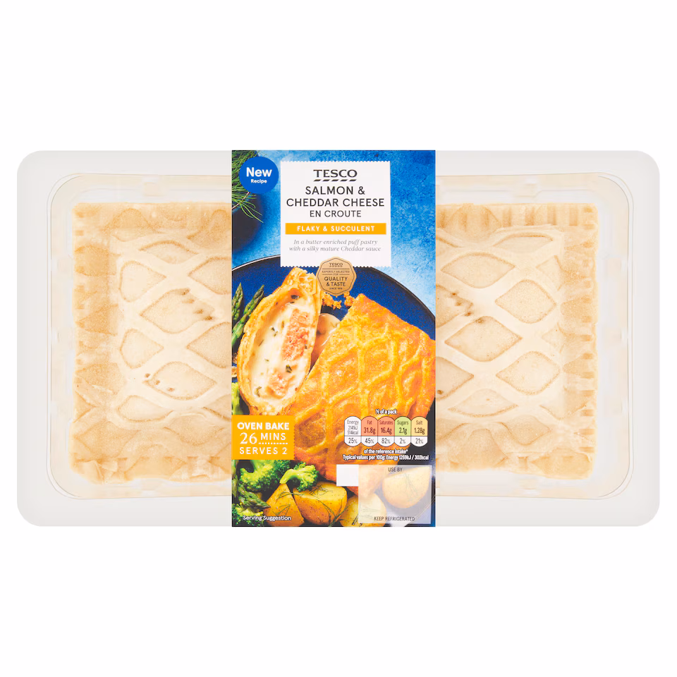 Tesco Salmon and Cheddar En Croute 380g