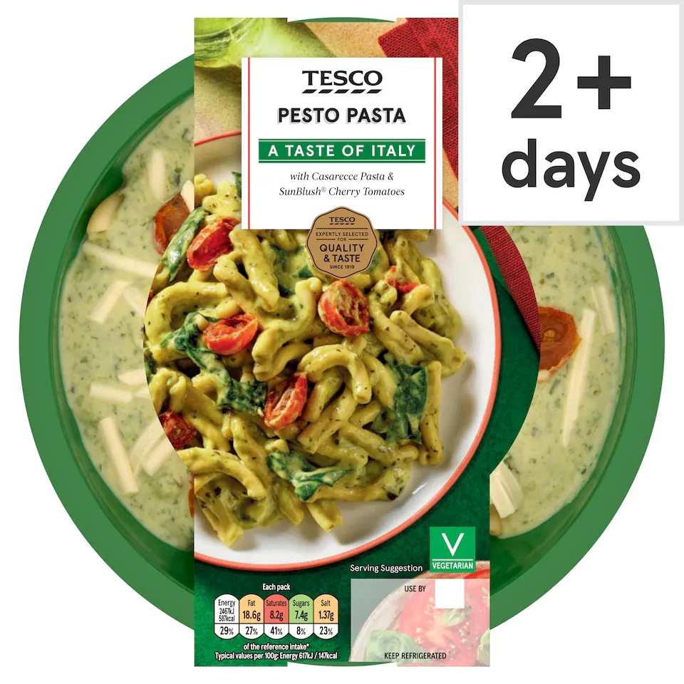 Tesco Pesto Pasta with Casarecce Pasta & SunBlush Cherry Tomatoes 400g