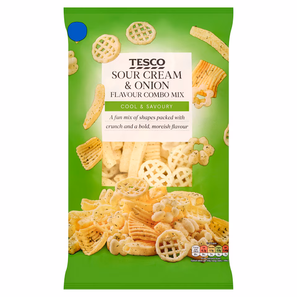 Tesco Sour Cream & Onion flavour Combo Mix 150g