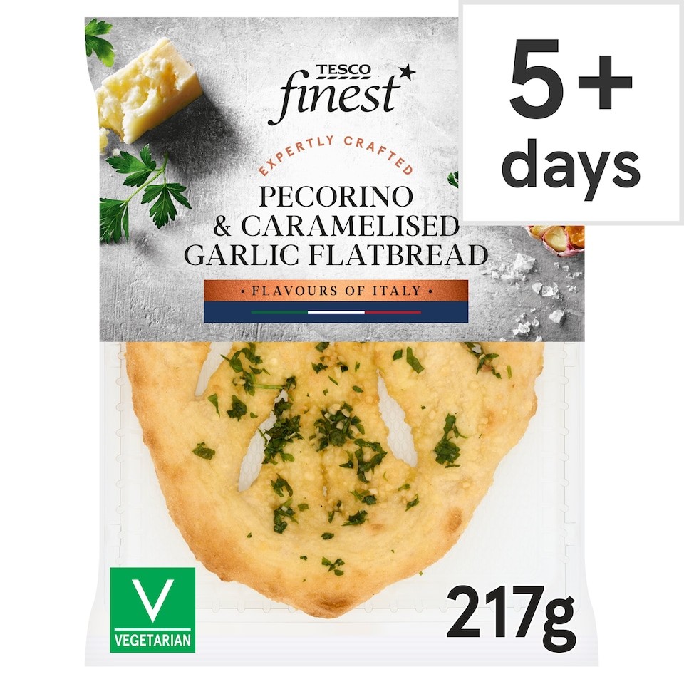 Tesco Finest Pecorino and Caramelised Garlic Flatbread 217g