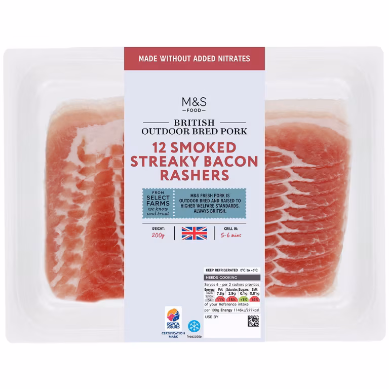 M&S British Outdoor Bred 12 Smoked Streaky Bacon Rashers