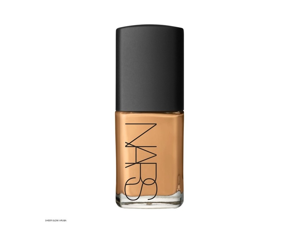 NARS Sheer Glow Foundation Aruba