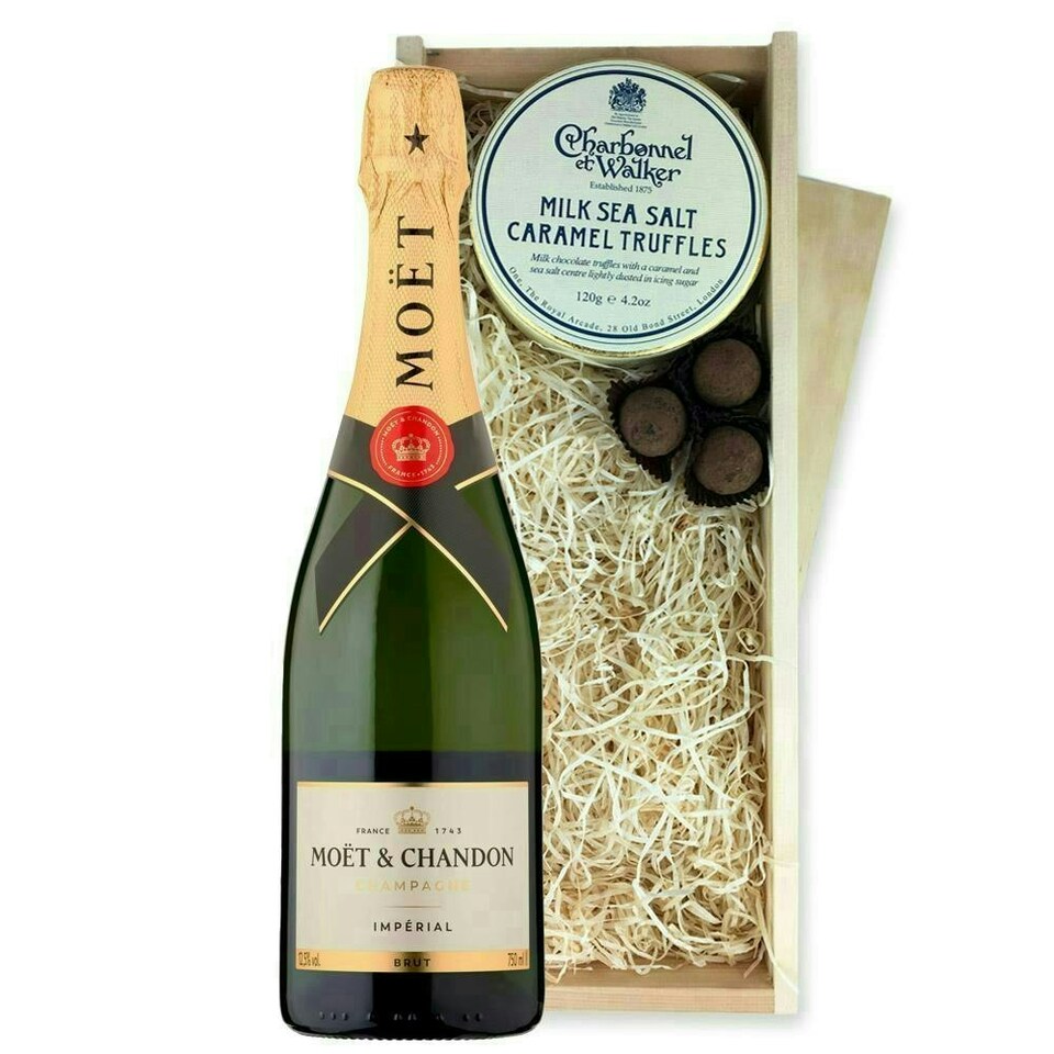 Moet & Chandon Brut Imperial Champagne And Milk Sea Salt Charbonnel Chocolates Box 75cl 12.5% abv