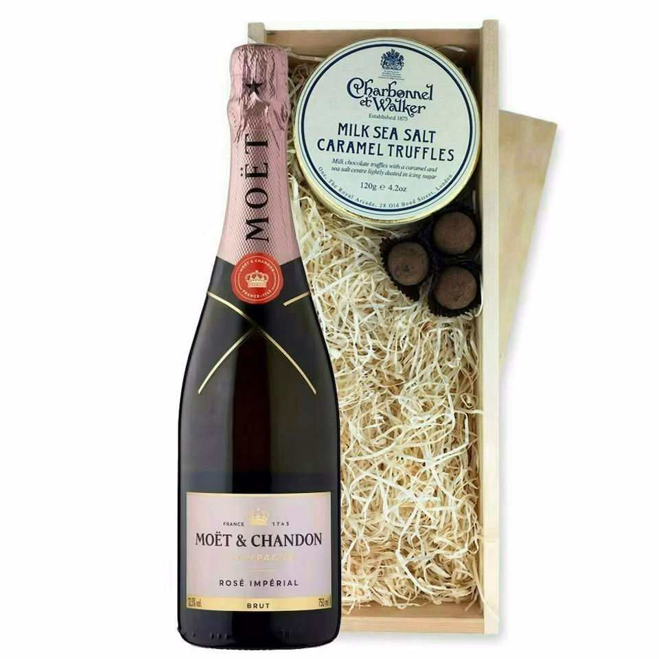 Moet & Chandon Rose Imperial Champagne And Milk Sea Salt Charbonnel Chocolates Box 75cl 12.5% abv