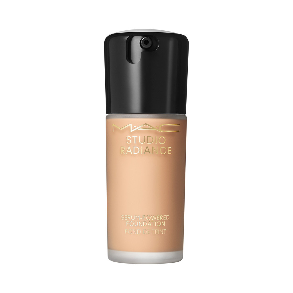 MAC Studio Radiance Serum Powered Foundation NW18