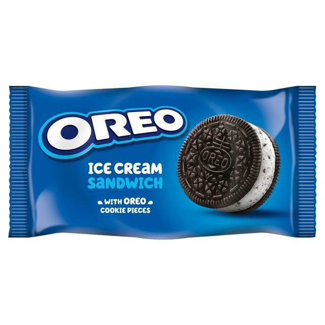 Oreo Ice Cream Sandwich with Cookie Pieces 70g