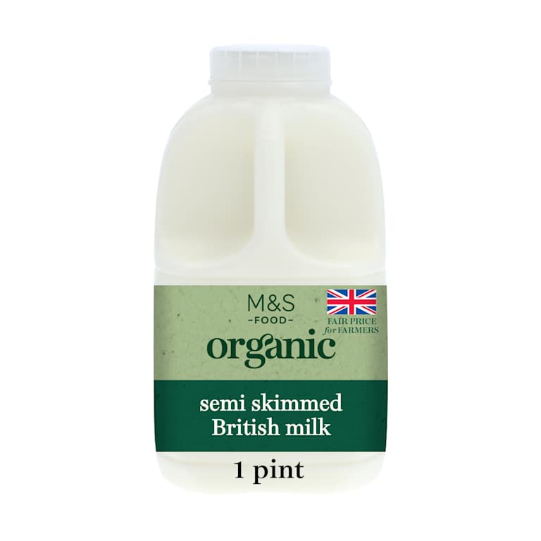 M&S Organic British Semi Skimmed Milk